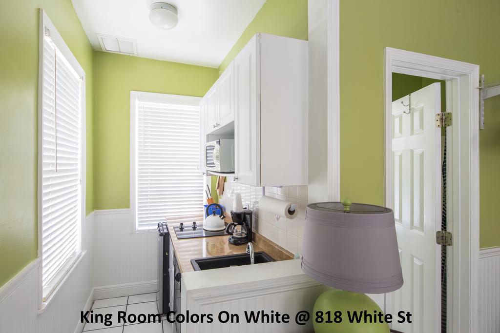 Colors On White Apartment Key West Exterior photo